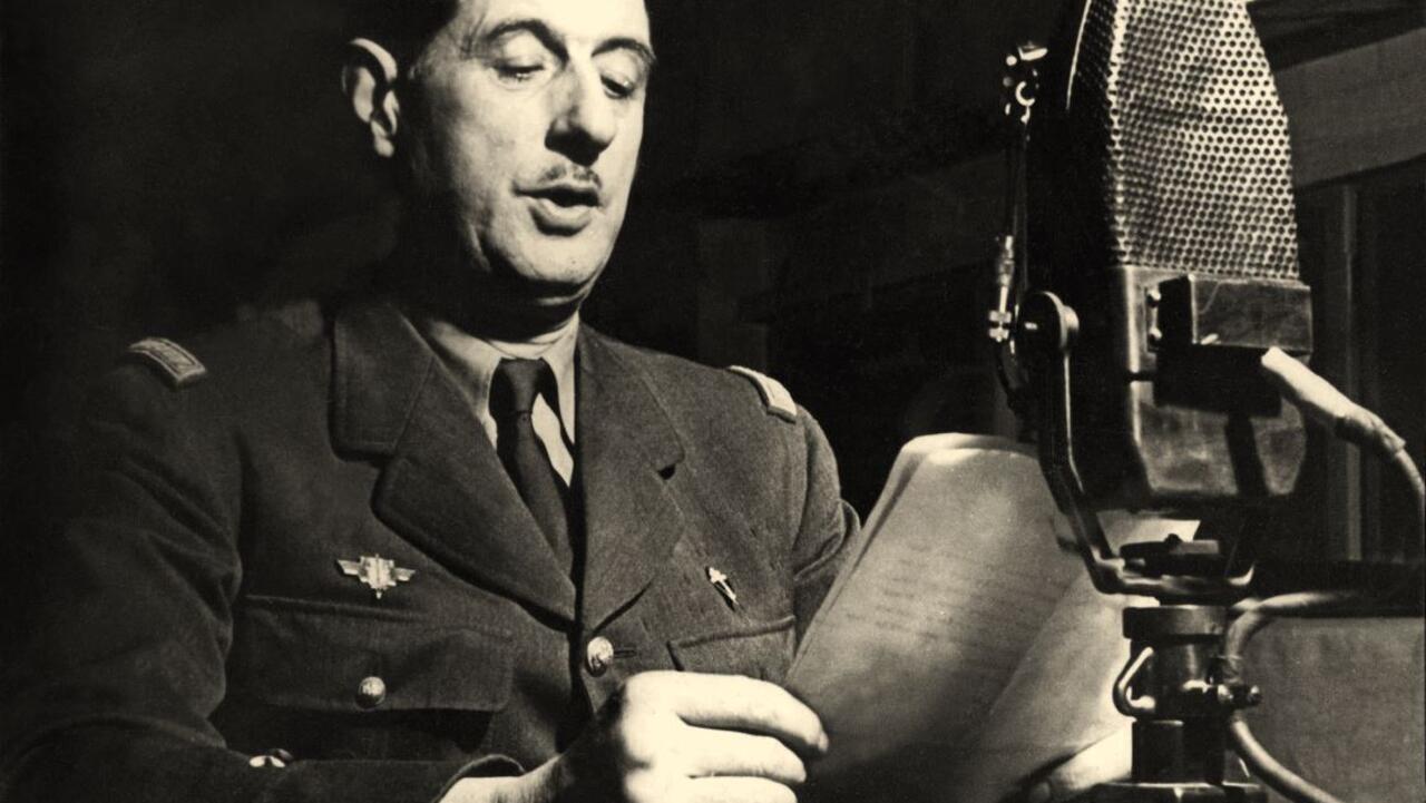 その他 De Gaulle &amp; Churchill: Appeal of June 1940 [DVD] Amazon.com: De Gaulle and Churchill: The Foundations of a